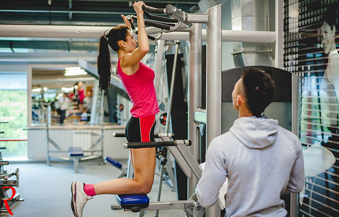 pravilnaya-pomosh-v-podtyagivaniyah