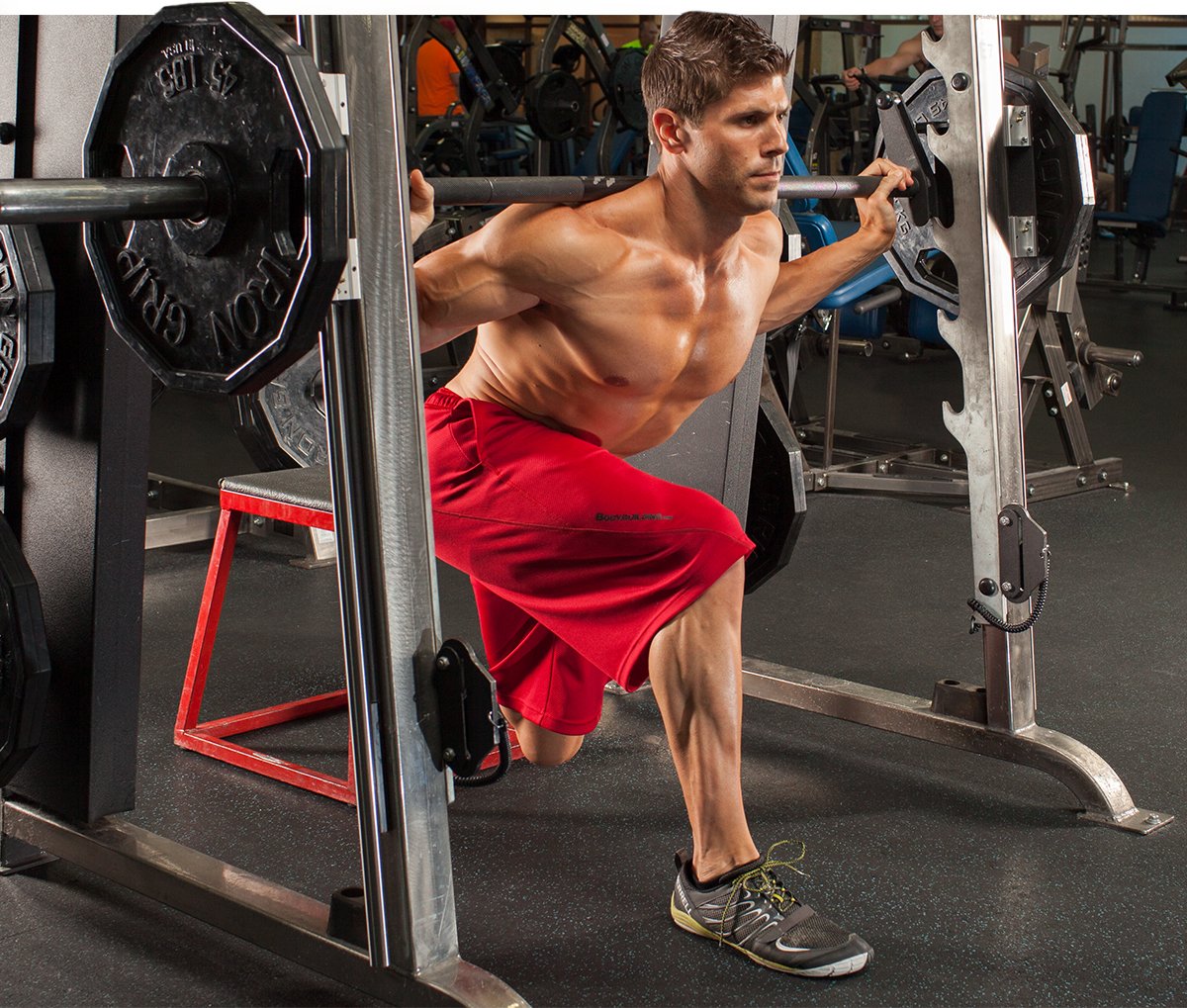 Сплит приседания в смите